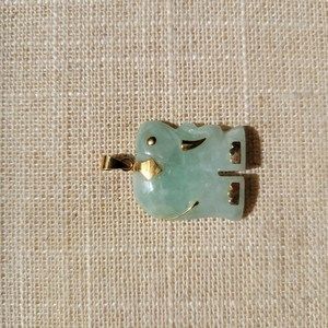 Vintage 14k Yellow Gold and Jade Elephant Pendant